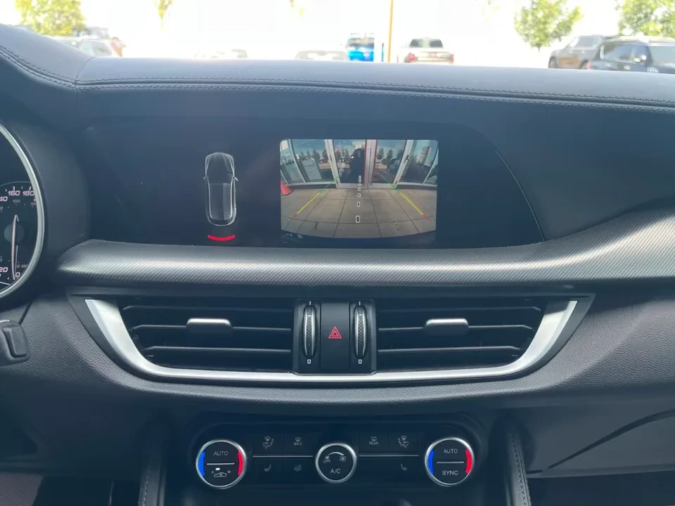 2022 Alfa Romeo Stelvio - Image 10 of 14
