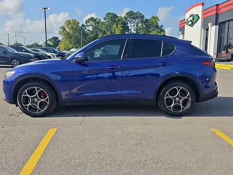 2022 Alfa Romeo Stelvio Sprint