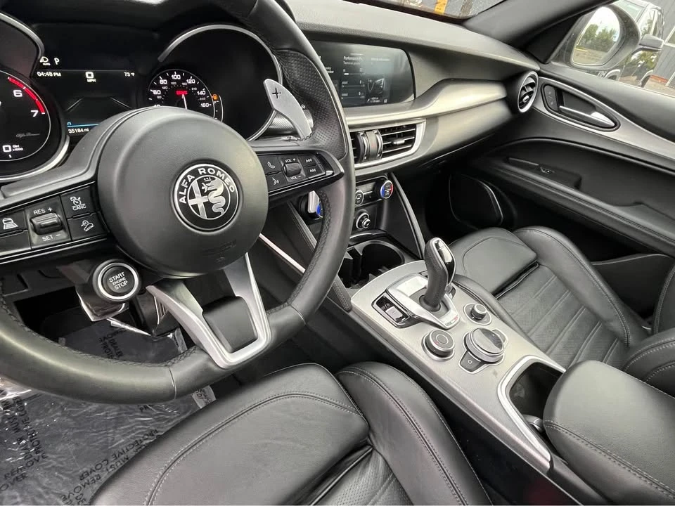 2022 Alfa Romeo Stelvio - Image 5 of 12