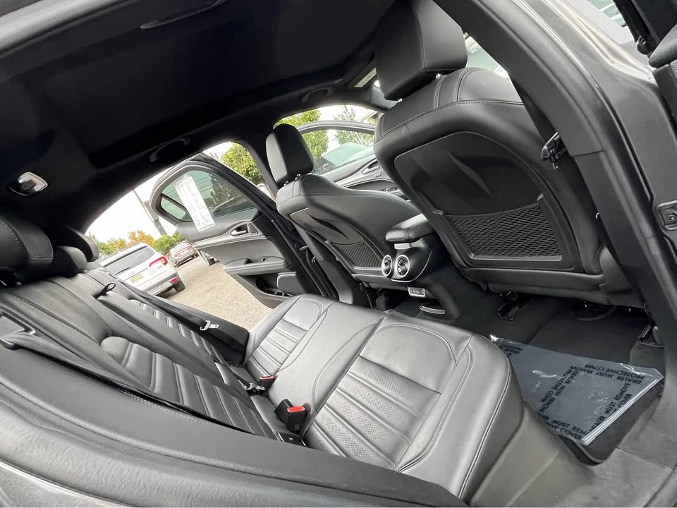 2022 Alfa Romeo Stelvio - Image 8 of 12