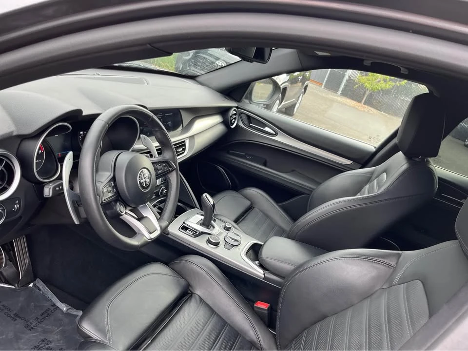 2022 Alfa Romeo Stelvio - Image 4 of 12