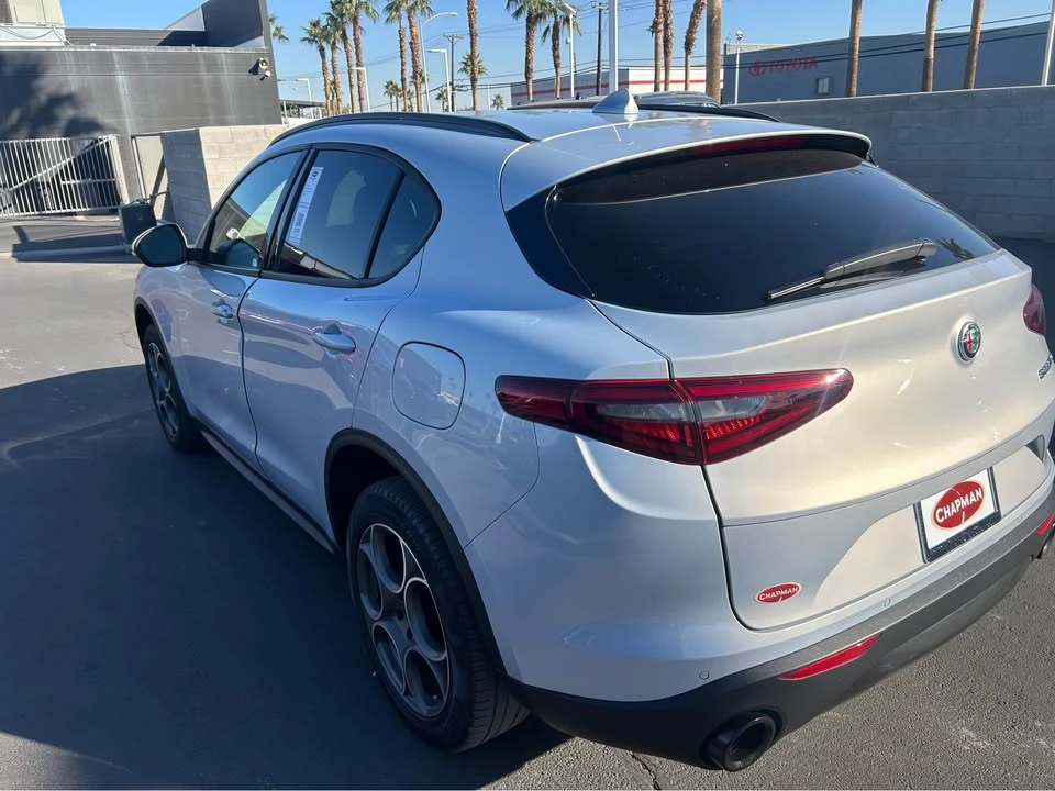 2022 Alfa Romeo Stelvio - Image 4 of 9