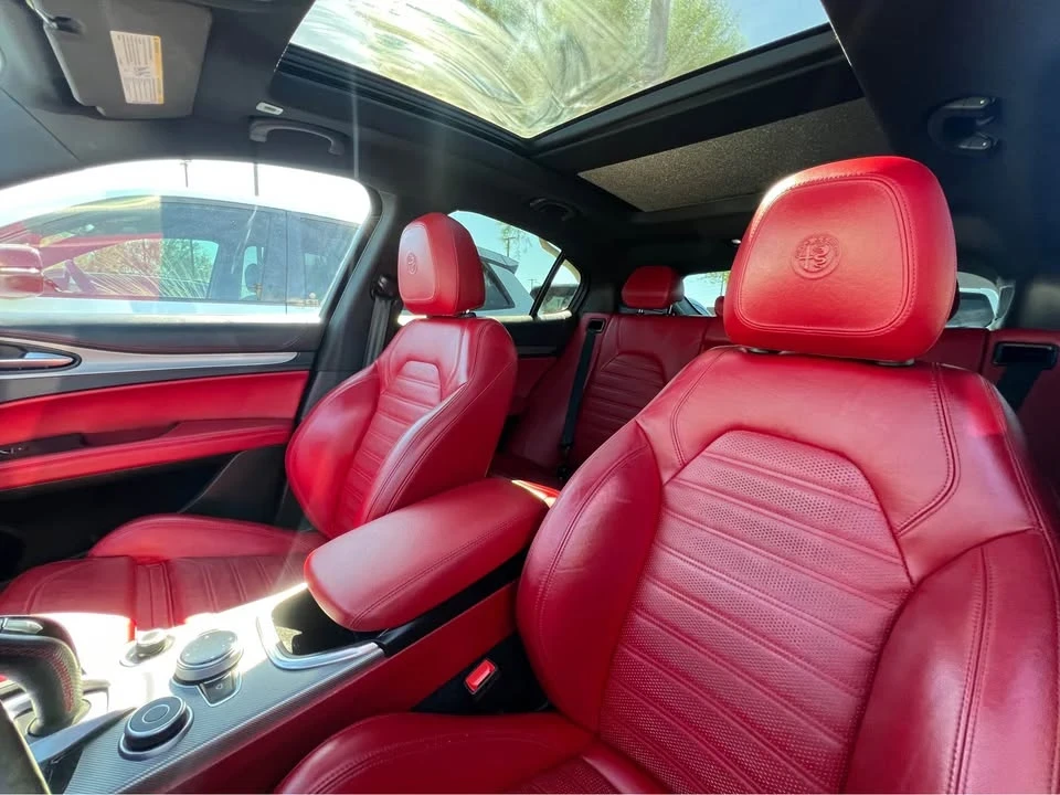 2022 Alfa Romeo Stelvio - Image 3 of 4
