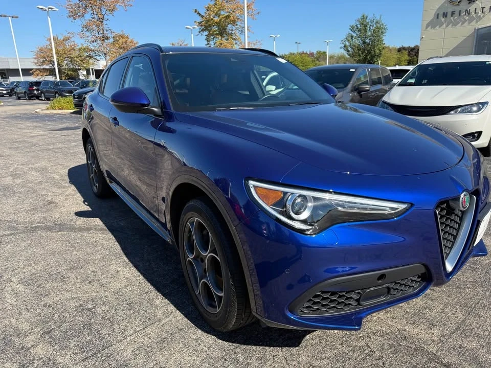 2022 Alfa Romeo Stelvio - Image 2 of 14