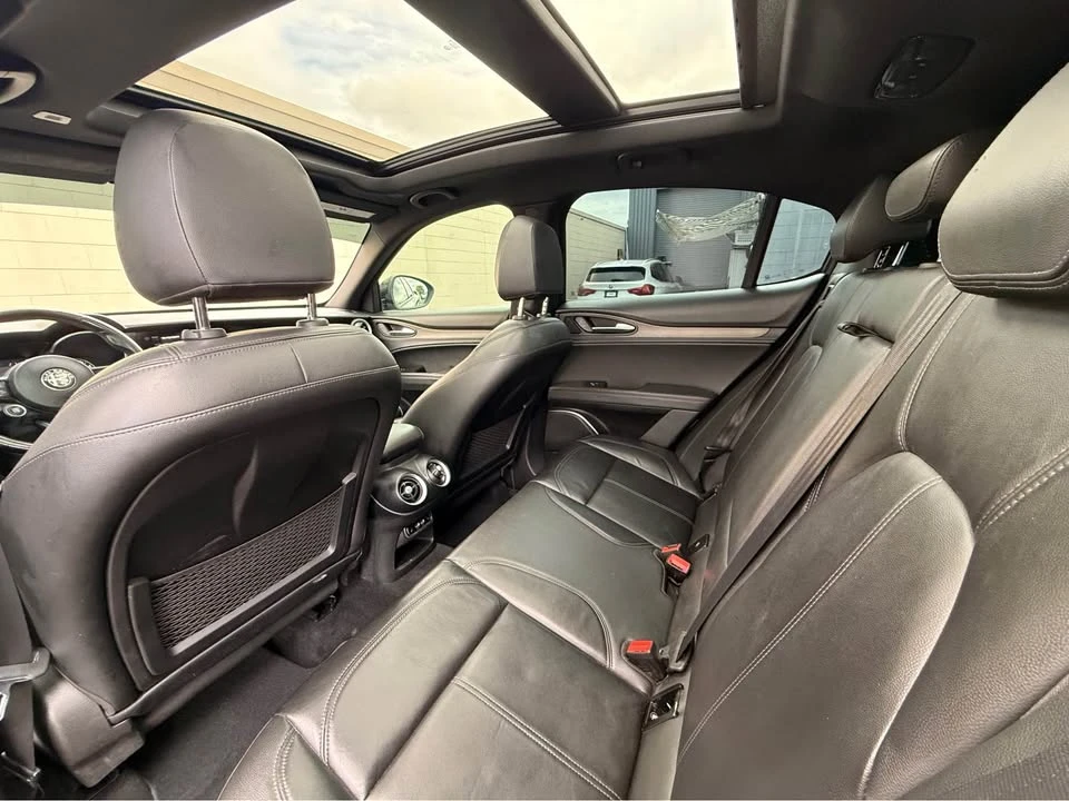 2022 Alfa Romeo Stelvio - Image 9 of 15