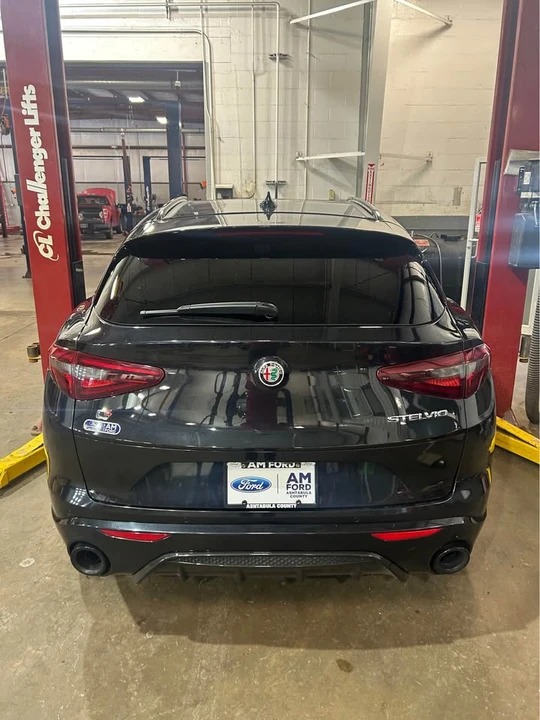 2022 Alfa Romeo Stelvio - Image 4 of 7