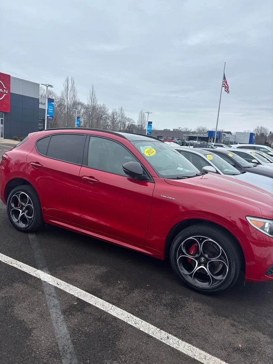 2022 Alfa Romeo Stelvio - Image 2 of 6