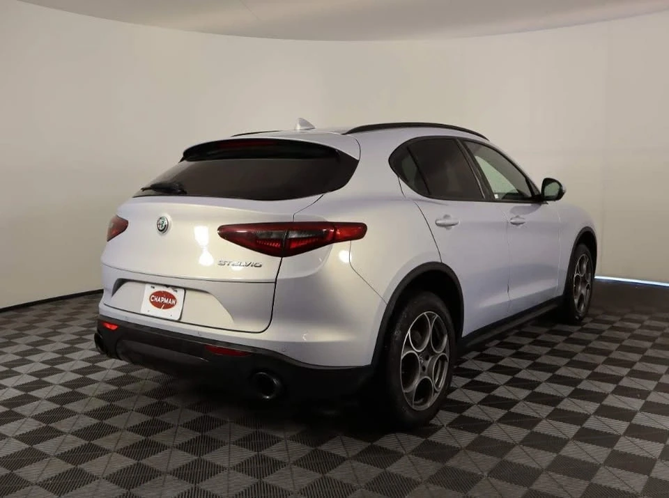 2022 Alfa Romeo Stelvio - Image 3 of 5