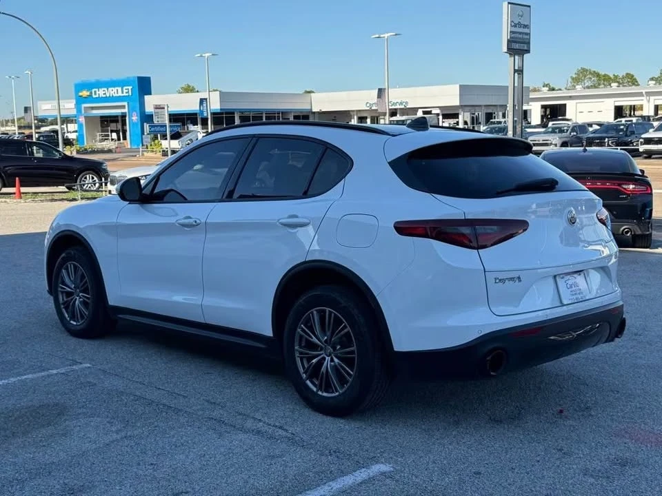 2022 Alfa Romeo Stelvio - Image 3 of 10