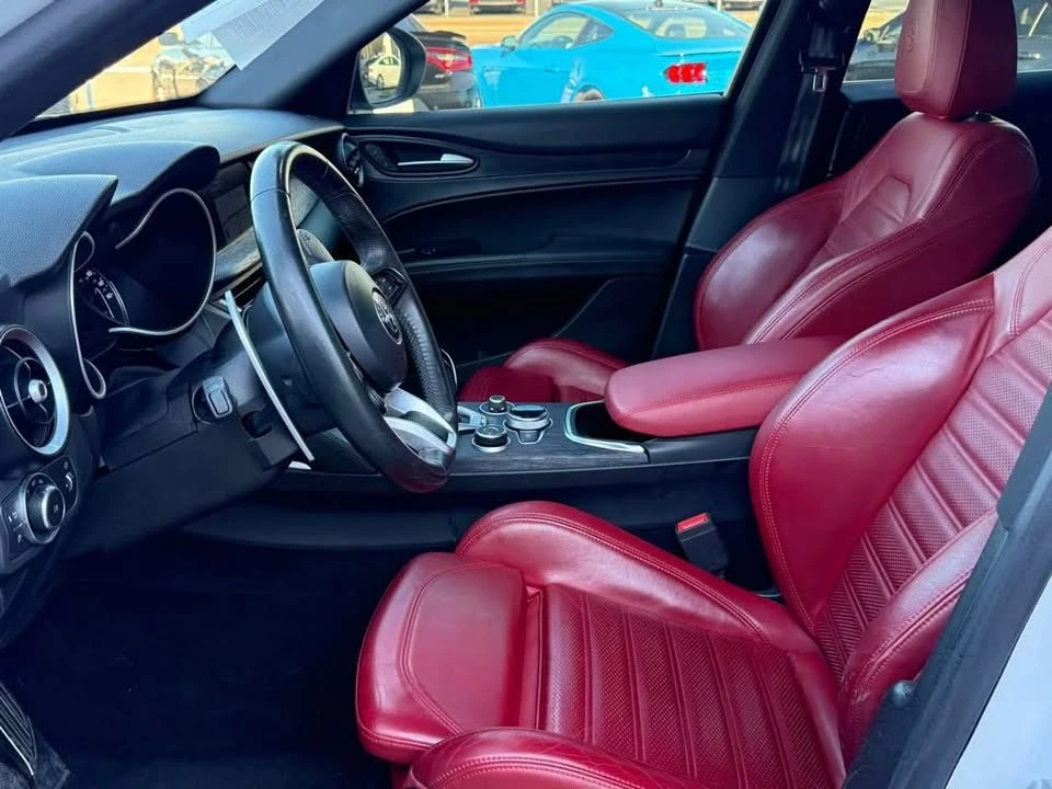 2022 Alfa Romeo Stelvio - Image 7 of 10