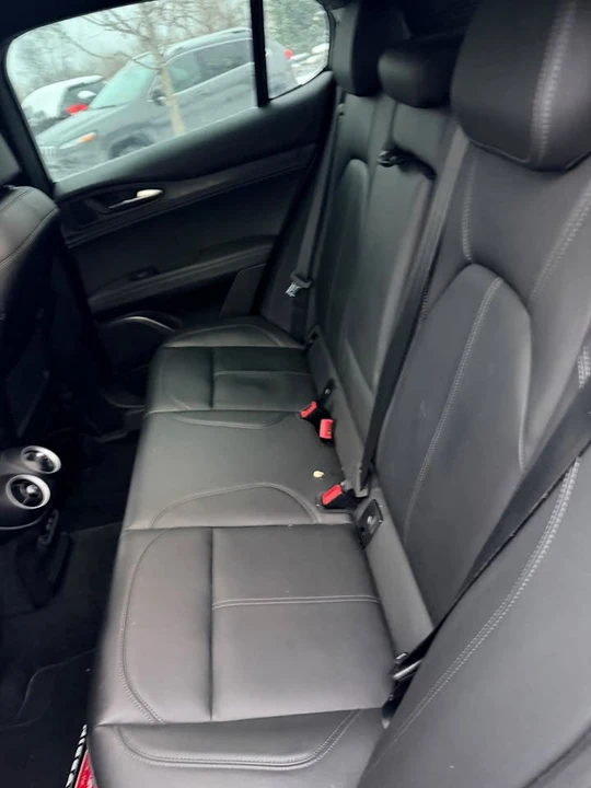2022 Alfa Romeo Stelvio - Image 6 of 9