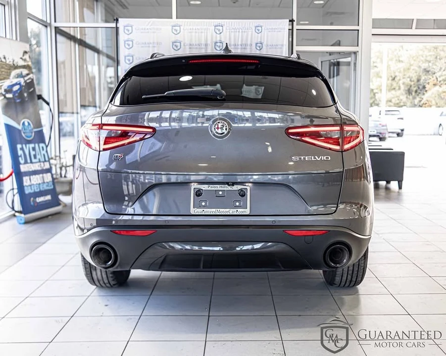2022 Alfa Romeo Stelvio - Image 14 of 20