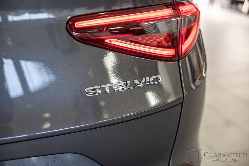 2022 Alfa Romeo Stelvio - Image 17 of 20