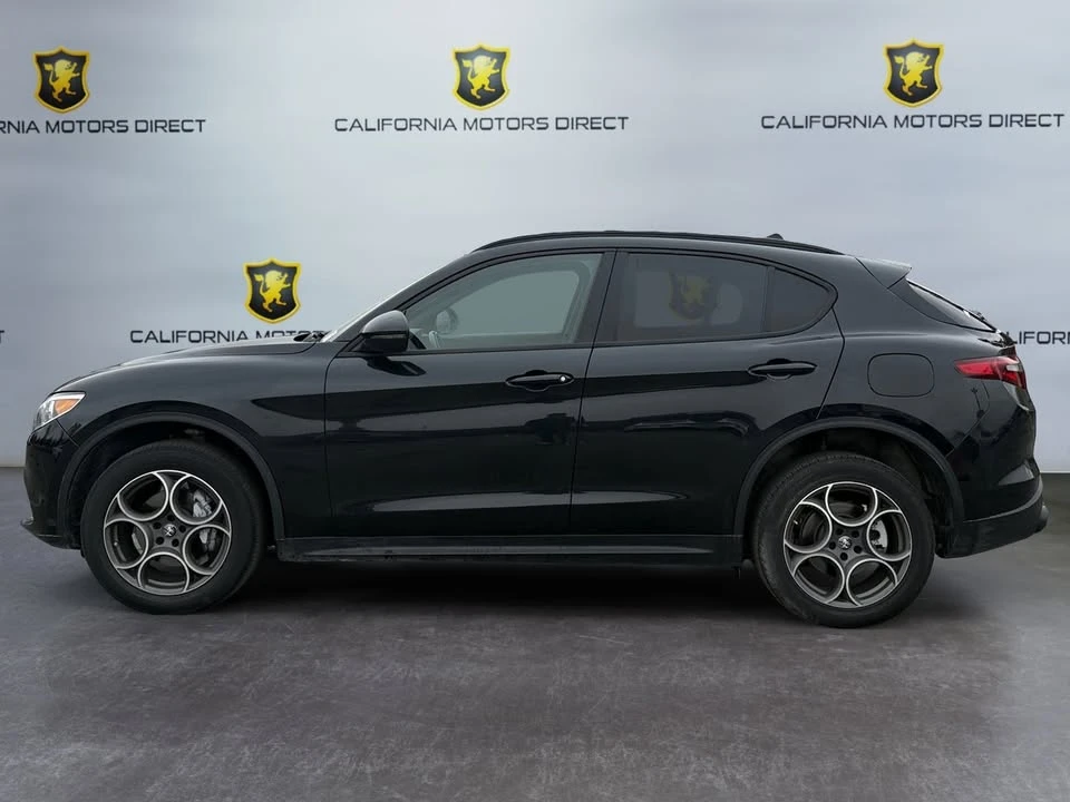 2022 Alfa Romeo Stelvio - Image 2 of 20