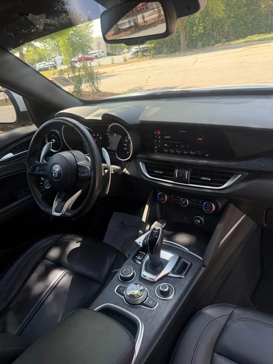 2022 Alfa Romeo Stelvio - Image 7 of 19
