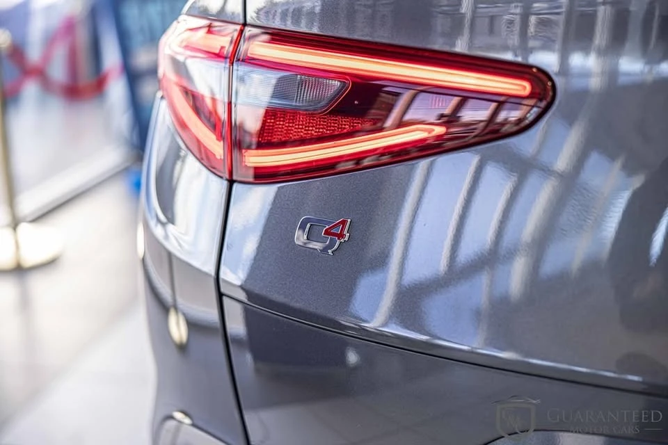 2022 Alfa Romeo Stelvio - Image 14 of 19
