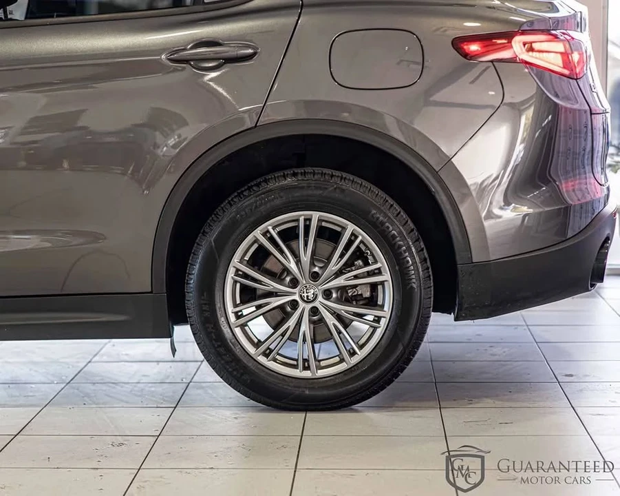 2022 Alfa Romeo Stelvio - Image 9 of 20