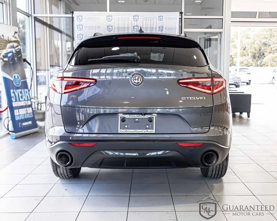 2022 Alfa Romeo Stelvio - Image 11 of 20