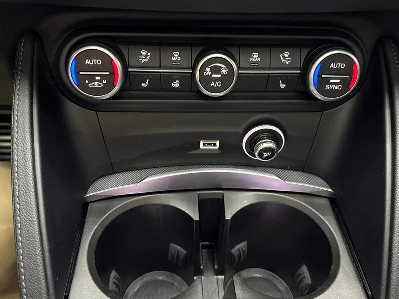 2022 Alfa Romeo Stelvio - Image 17 of 20