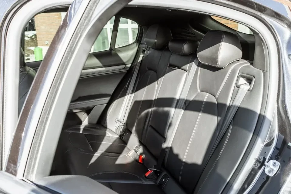 2022 Alfa Romeo Stelvio - Image 15 of 16