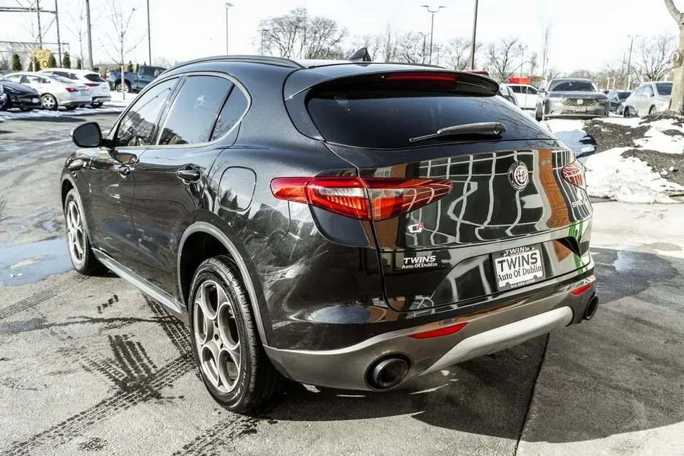 2022 Alfa Romeo Stelvio - Image 7 of 16