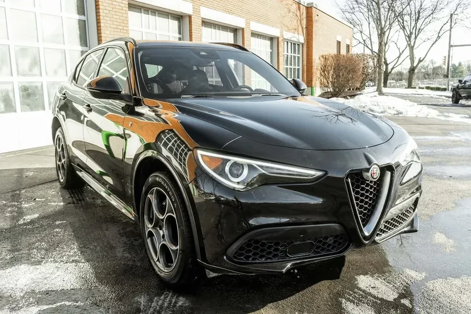 2022 Alfa Romeo Stelvio - Image 3 of 16
