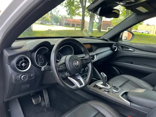 2022 Alfa Romeo Stelvio - Image 8 of 19