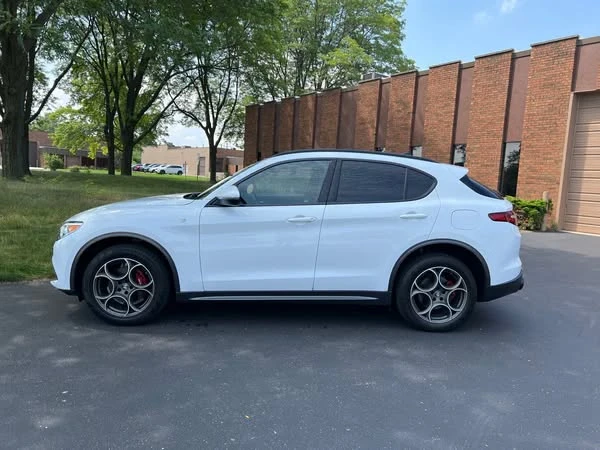 2022 Alfa Romeo Stelvio - Image 5 of 19