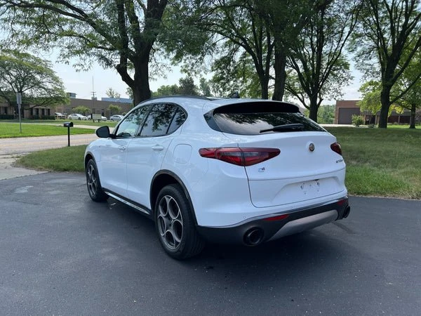 2022 Alfa Romeo Stelvio - Image 4 of 19
