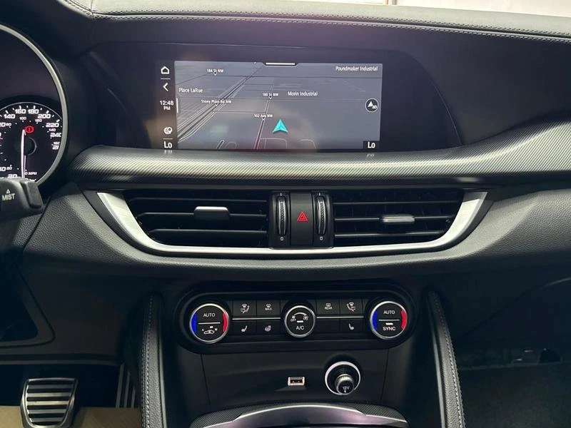 2022 Alfa Romeo Stelvio - Image 10 of 15