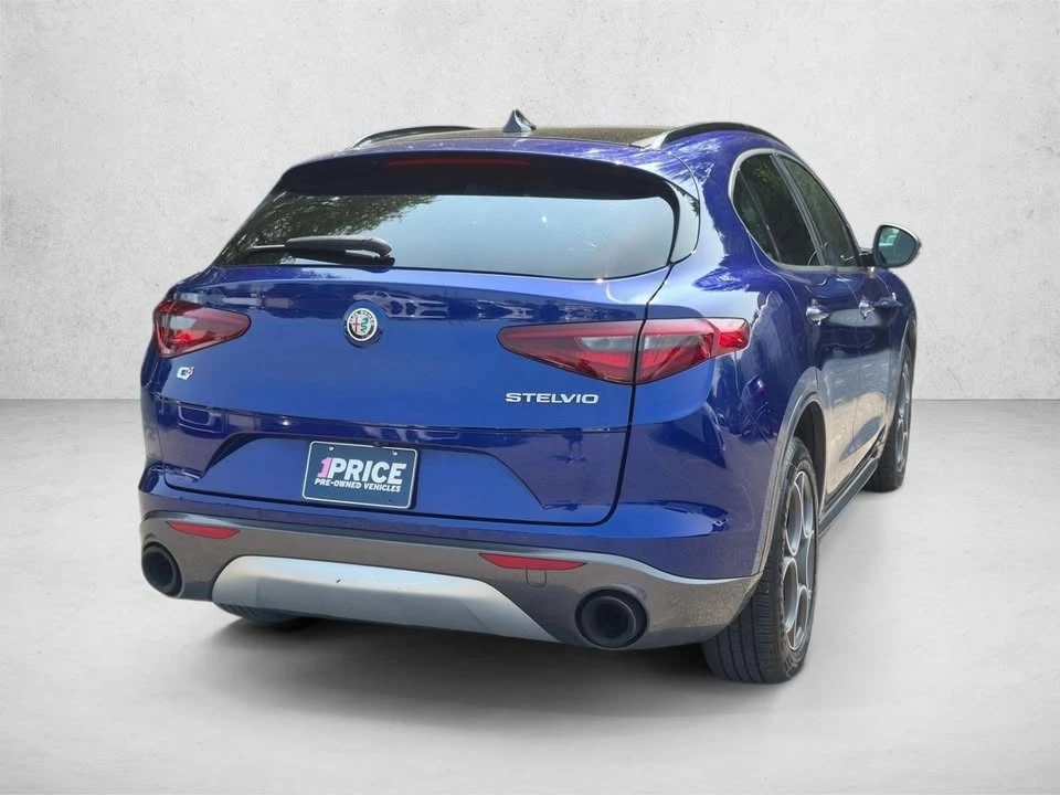 2022 Alfa Romeo Stelvio - Image 6 of 17