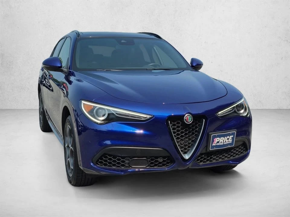 2022 Alfa Romeo Stelvio - Image 3 of 17