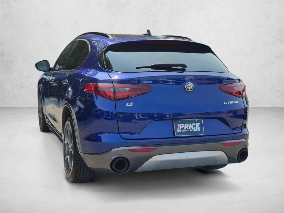 2022 Alfa Romeo Stelvio - Image 4 of 17
