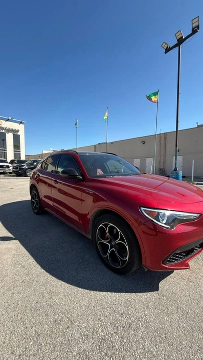2022 Alfa Romeo Stelvio - Image 3 of 19