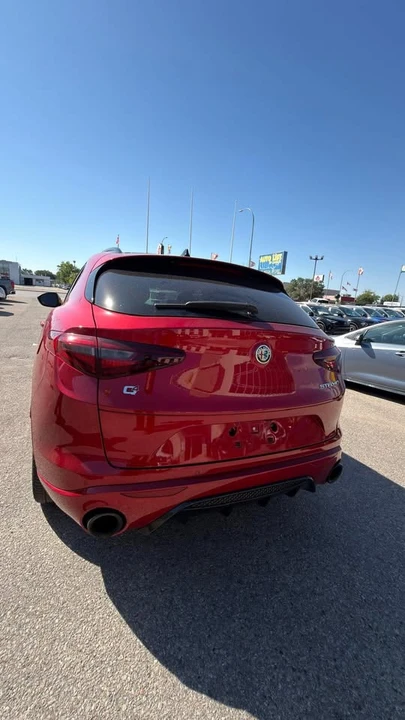 2022 Alfa Romeo Stelvio - Image 4 of 19