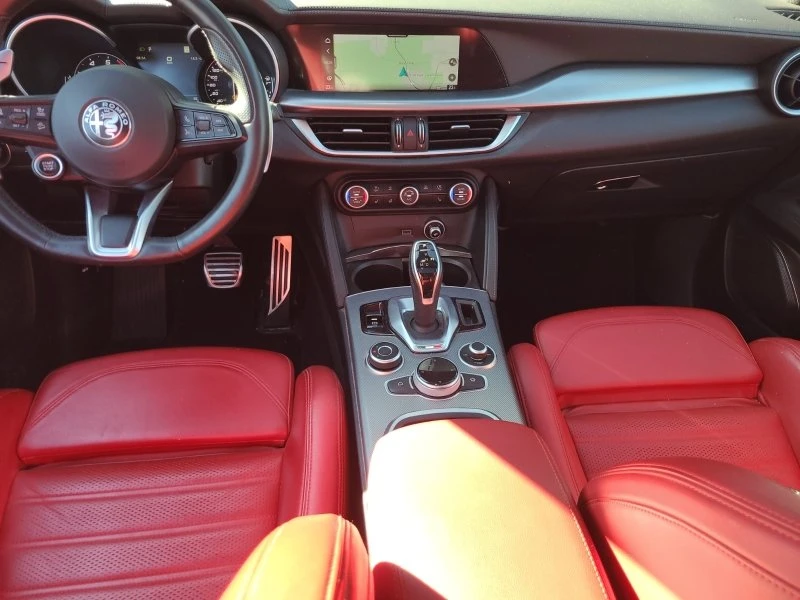 2022 Alfa Romeo Stelvio - Image 13 of 18