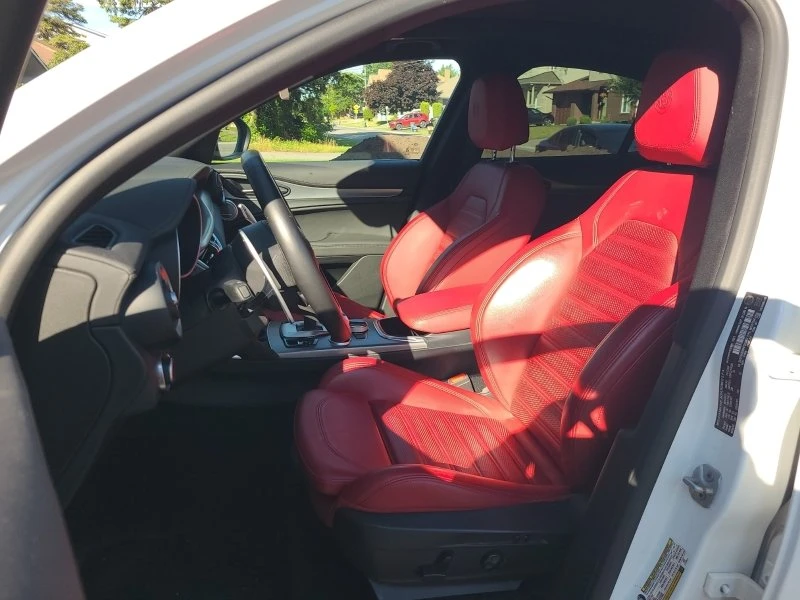 2022 Alfa Romeo Stelvio - Image 10 of 18