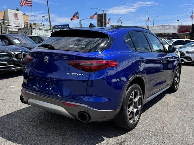 2022 Alfa Romeo Stelvio - Image 4 of 20
