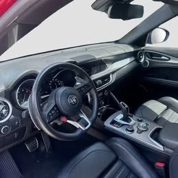 2022 Alfa Romeo Stelvio - Image 5 of 13