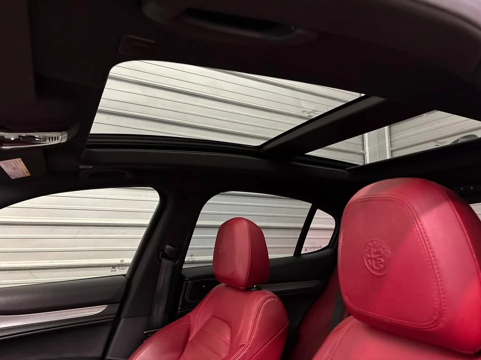 2022 Alfa Romeo Stelvio - Image 13 of 18