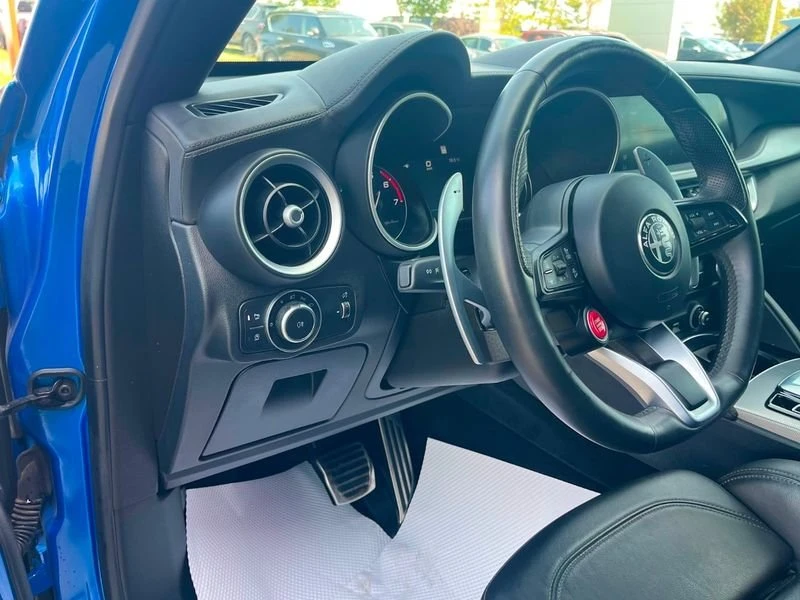 2022 Alfa Romeo Stelvio - Image 12 of 20