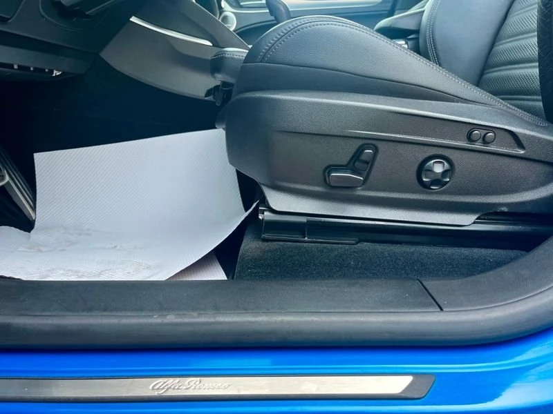 2022 Alfa Romeo Stelvio - Image 11 of 20