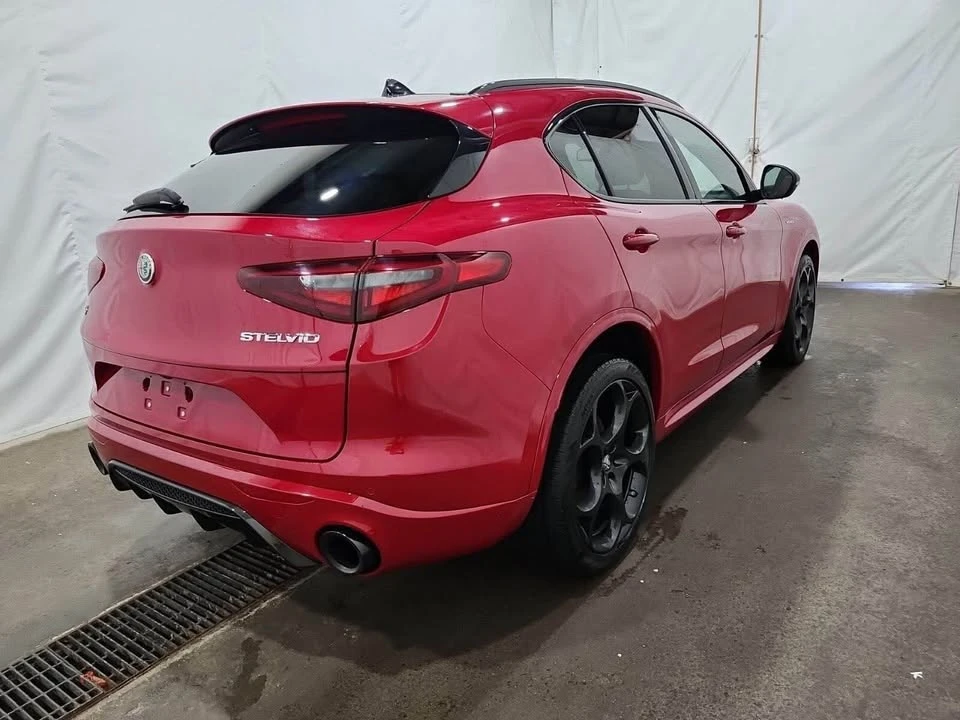 2022 Alfa Romeo Stelvio - Image 2 of 6