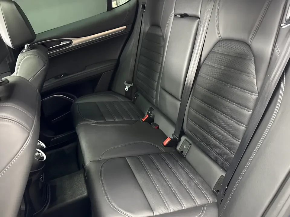 2022 Alfa Romeo Stelvio - Image 12 of 20