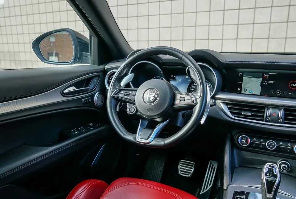 2022 Alfa Romeo Stelvio - Image 12 of 20