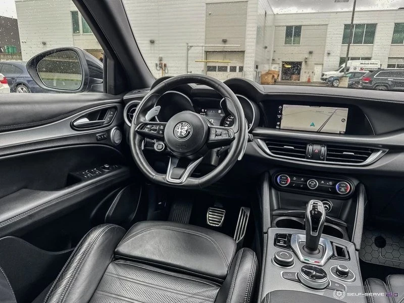 2022 Alfa Romeo Stelvio - Image 9 of 20