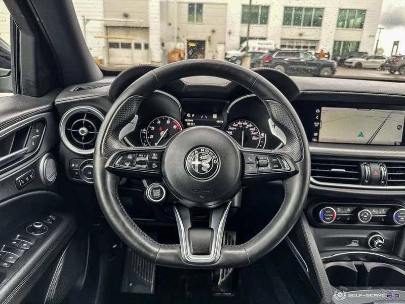 2022 Alfa Romeo Stelvio - Image 17 of 20