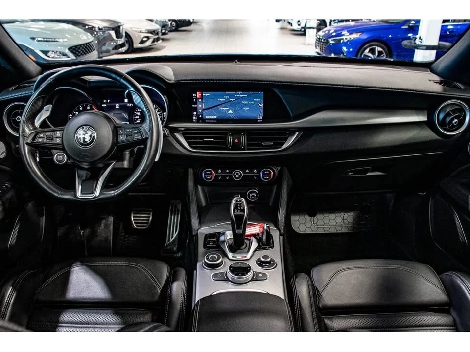 2022 Alfa Romeo Stelvio - Image 10 of 20