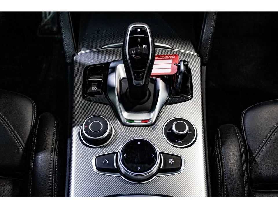 2022 Alfa Romeo Stelvio - Image 14 of 20