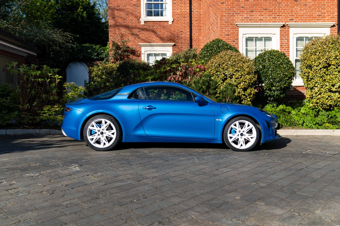 2022 Alpine A110 (2017-Present) - Image 8 of 31